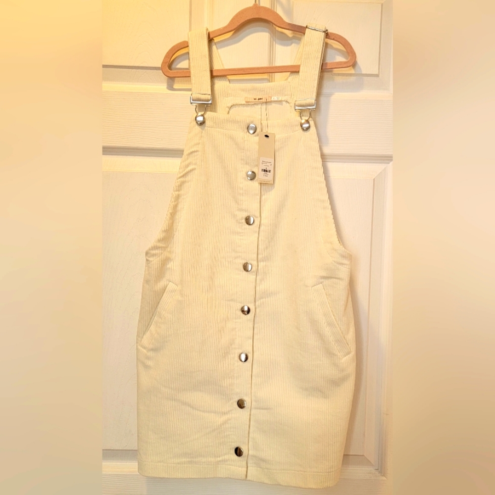 Corduroy overall button up dress, adjustable straps, juniors size small, NWT